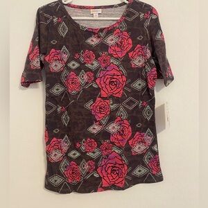 LuLaRoe Rose Gigi blouse
